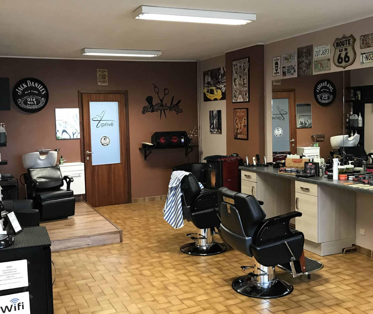 Intérieur du salon Loïc Busard Barber Shop